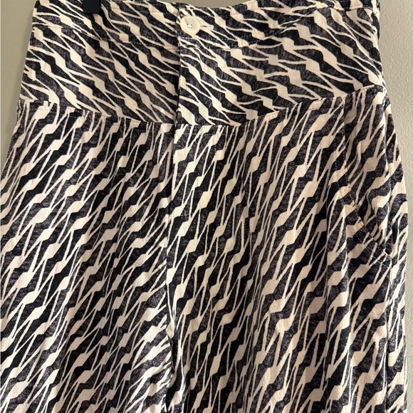Anthropologie Black and White Graphic Joggers with High Waist - Picture 5 of 10